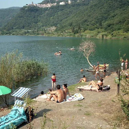 Apartment Vista Lago Genzano di Roma